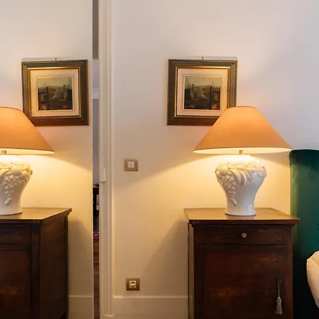 Daire Stylishly Decorated 2bd Montmatre! *