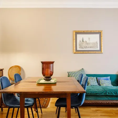 Stylishly Decorated 2bd Montmatre! Daire Paris
